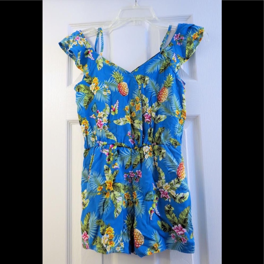 Forever 21 Girls Off The Shoulder Blue Floral Romper 9/10 NWT